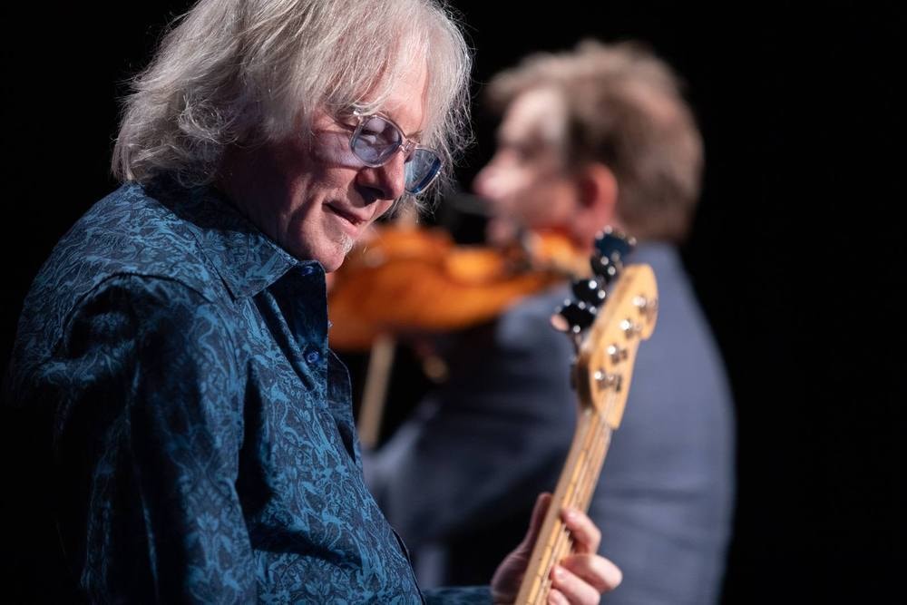 Live violin performance at the Common Sense Media awards — event photography by Michael Pegram